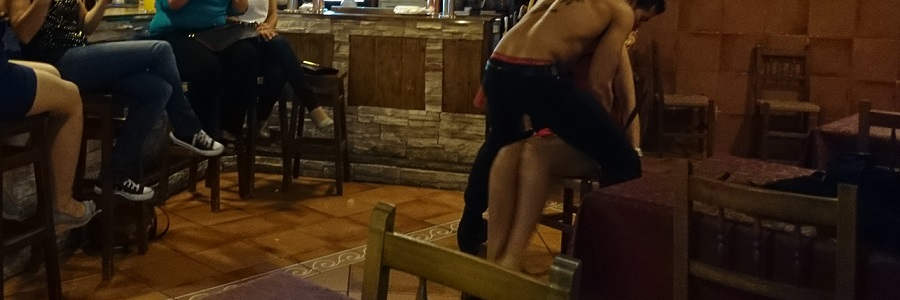 Restaurante-pub con salón reservado para despedidas en Sanxenxo